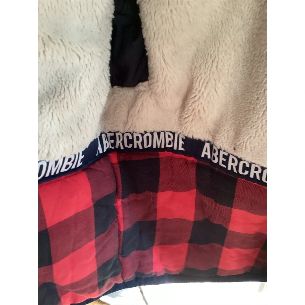 ABERCROMBIE KIDS BLUE BOYS WINTER COAT SIZE 9-10 Preowned‎